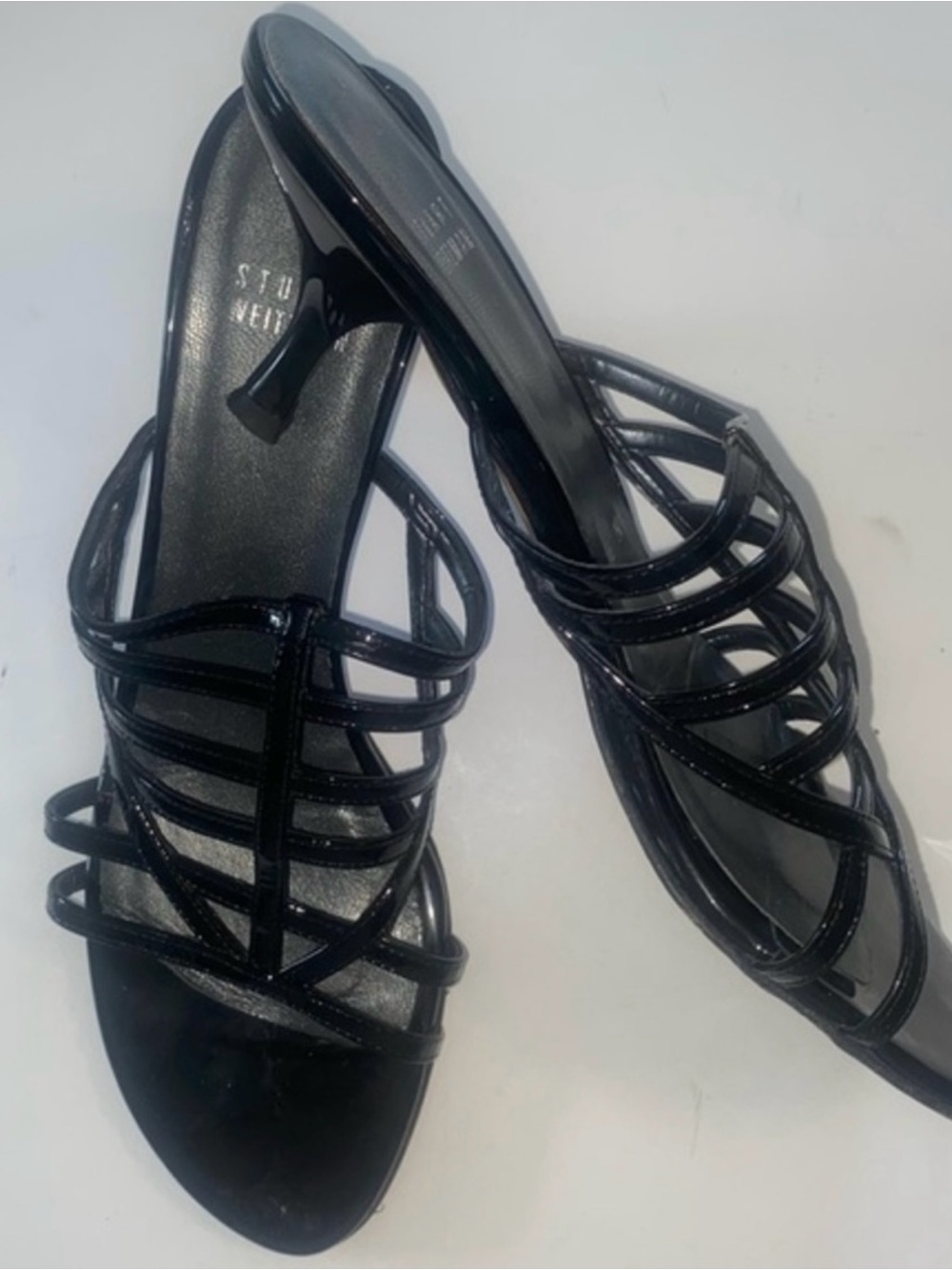 STUART WEITZMAN black patent Carcel strappy heeled slide sandals in size 8N EUC